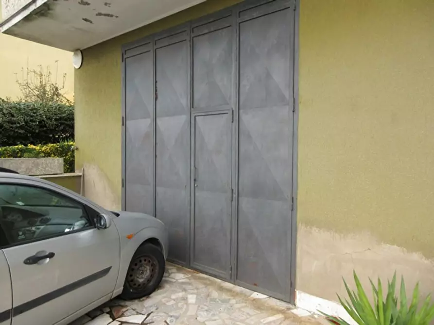 locale di sgombero in vendita a Valentano