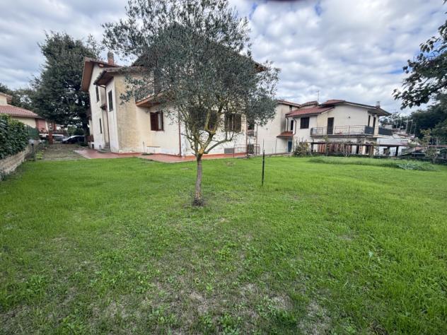 casa indipendente in vendita a Valentano