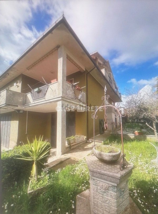 appartamento in vendita a Valentano