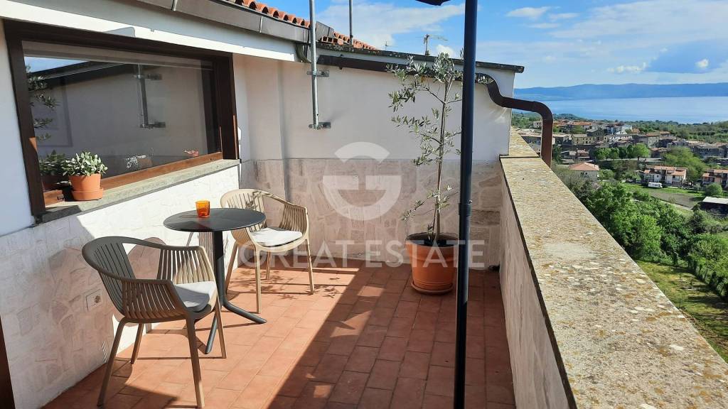 casa indipendente in vendita a Valentano