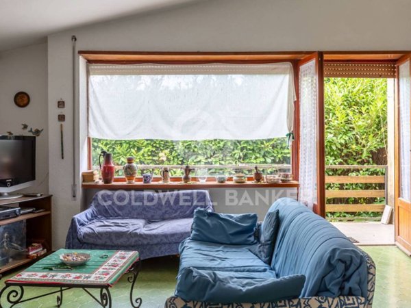 casa indipendente in vendita a Valentano