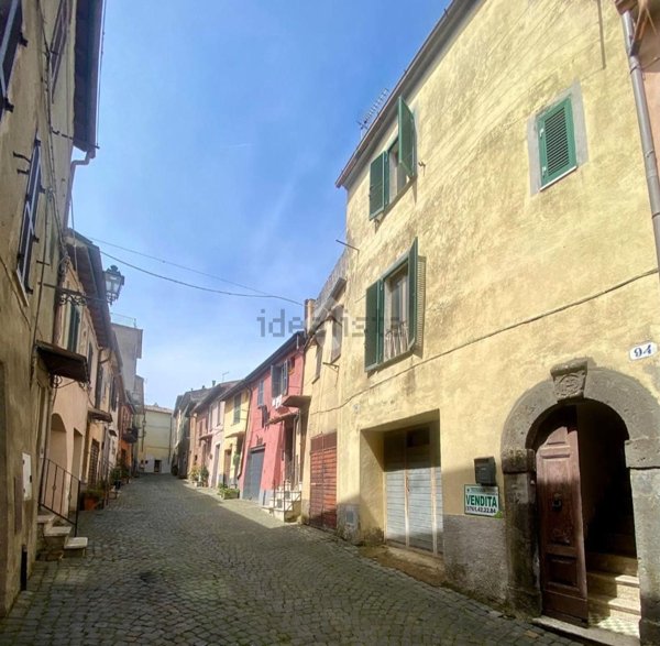 appartamento in vendita a Valentano