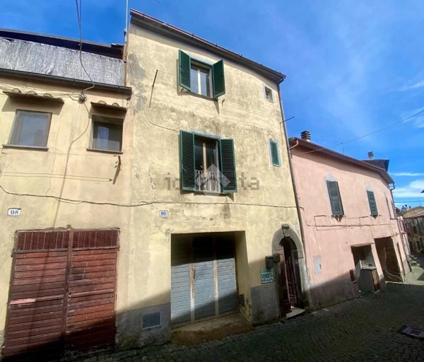 appartamento in vendita a Valentano