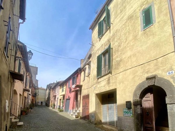 appartamento in vendita a Valentano