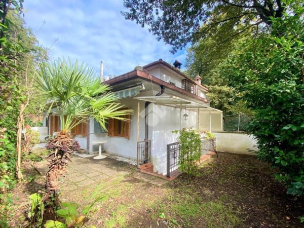 casa indipendente in vendita a Valentano