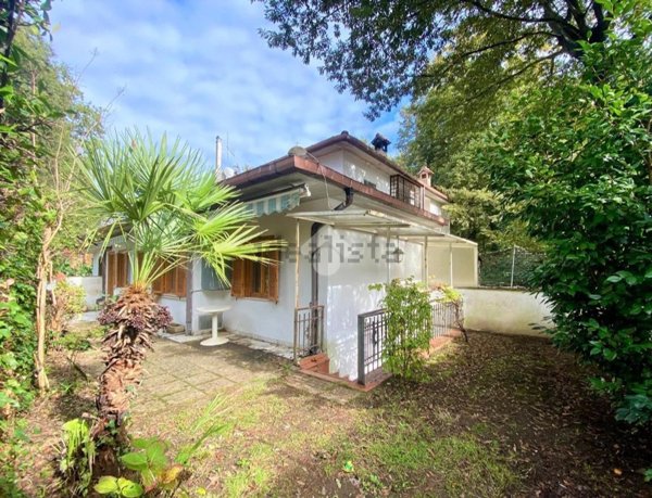 casa indipendente in vendita a Valentano