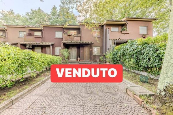 casa indipendente in vendita a Valentano