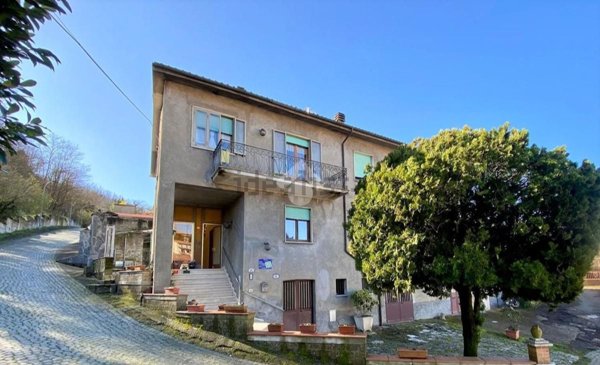 appartamento in vendita a Valentano