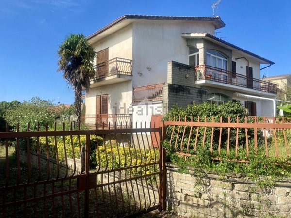 appartamento in vendita a Valentano