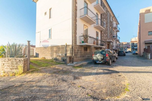 locale di sgombero in vendita a Valentano