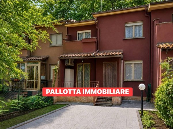 casa indipendente in vendita a Valentano