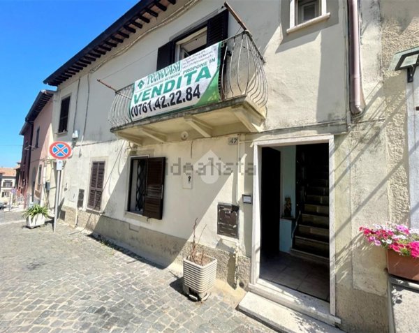 appartamento in vendita a Valentano