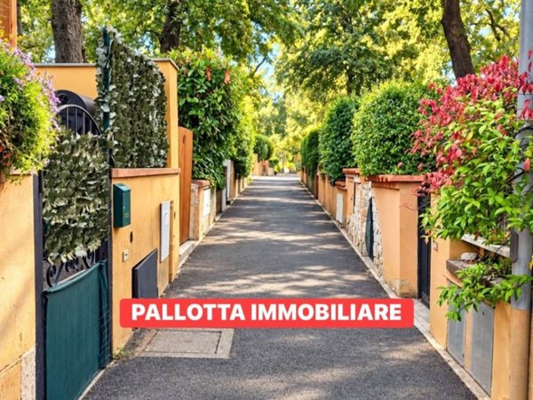 appartamento in vendita a Valentano in zona Villa delle Fontane