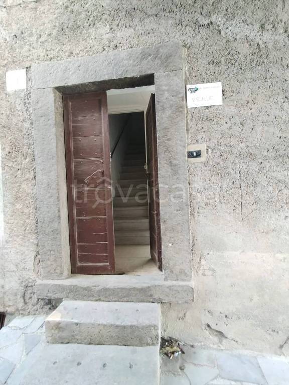 appartamento in vendita a Vallerano