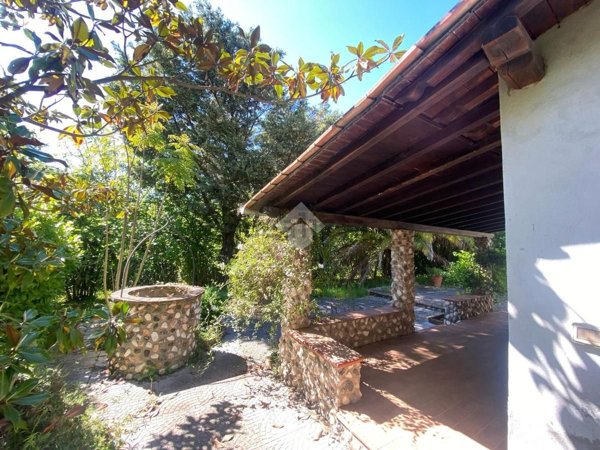 casa indipendente in vendita a Vallerano
