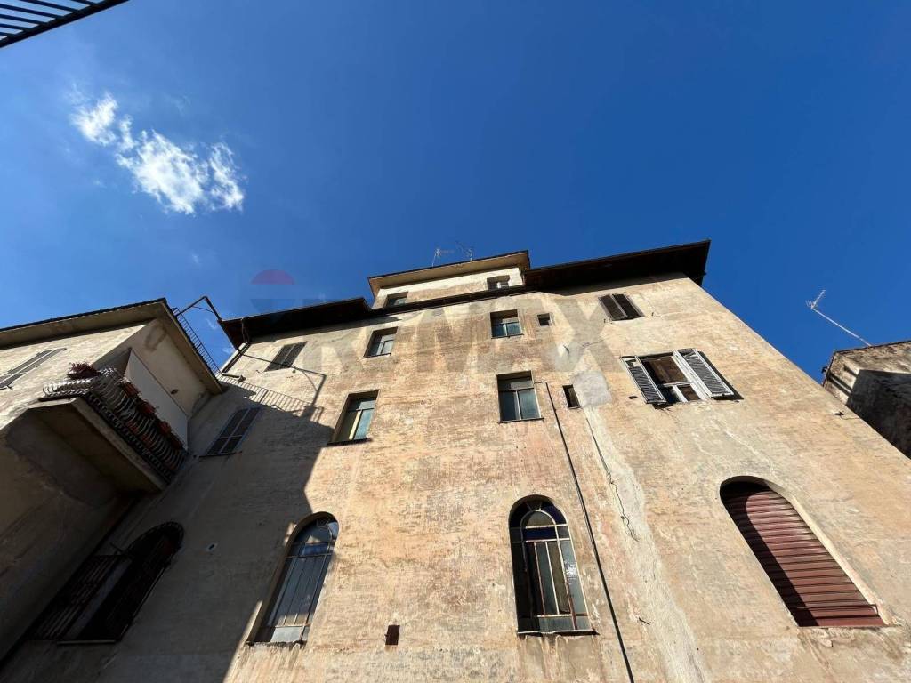 appartamento in vendita a Vallerano