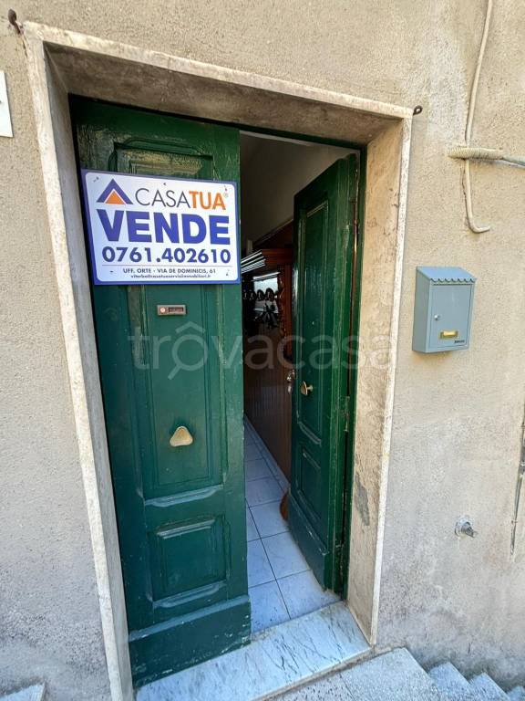 appartamento in vendita a Vallerano