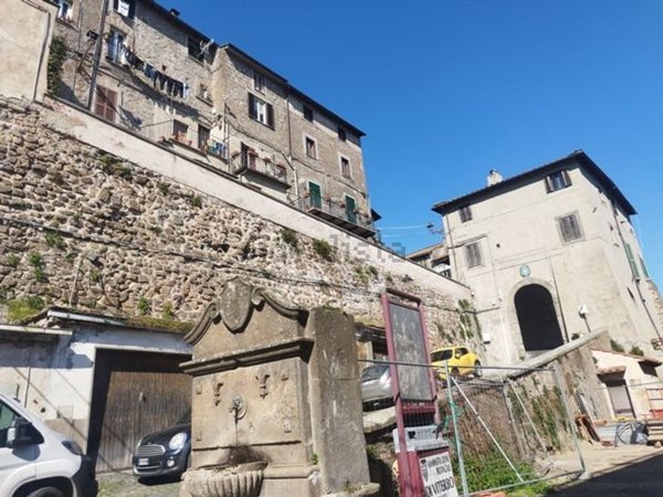 appartamento in vendita a Vallerano