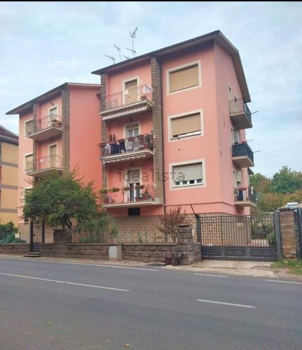 appartamento in vendita a Vallerano