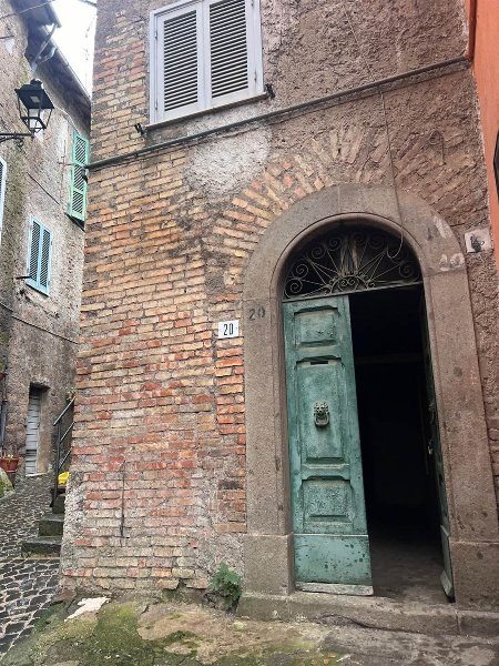 appartamento in vendita a Vallerano