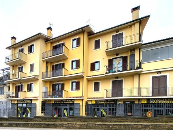 casa indipendente in vendita a Vallerano
