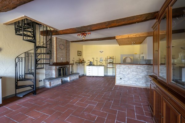 appartamento in vendita a Vallerano