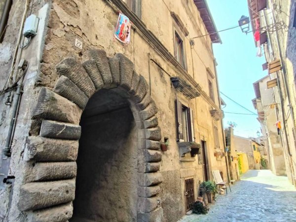 appartamento in vendita a Vallerano