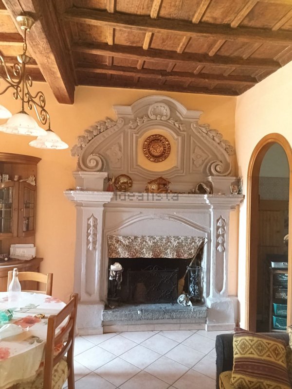 appartamento in vendita a Vallerano