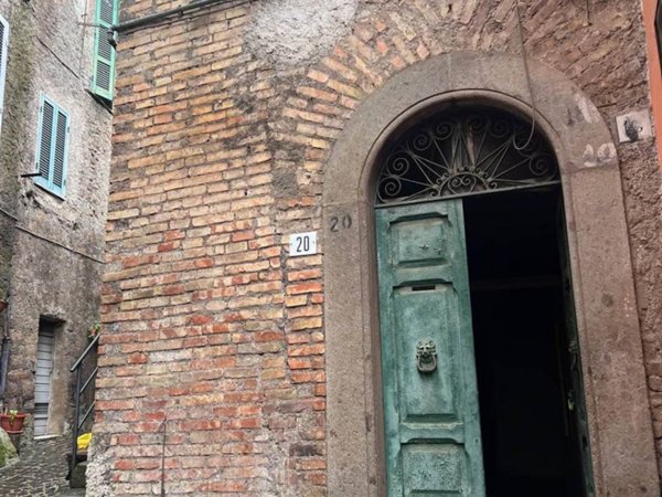 appartamento in vendita a Vallerano