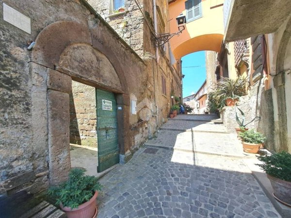 appartamento in vendita a Vallerano