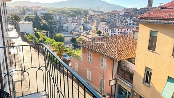 appartamento in vendita a Vallerano