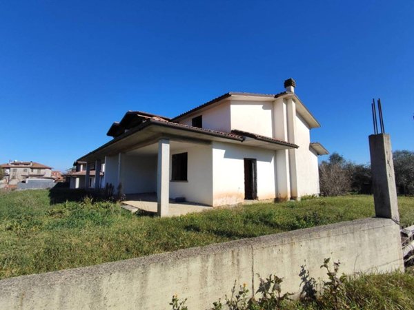 casa indipendente in vendita a Vasanello