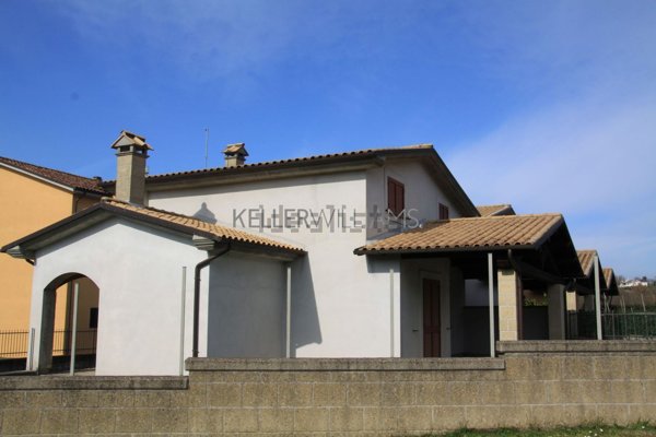 casa indipendente in vendita a Vasanello