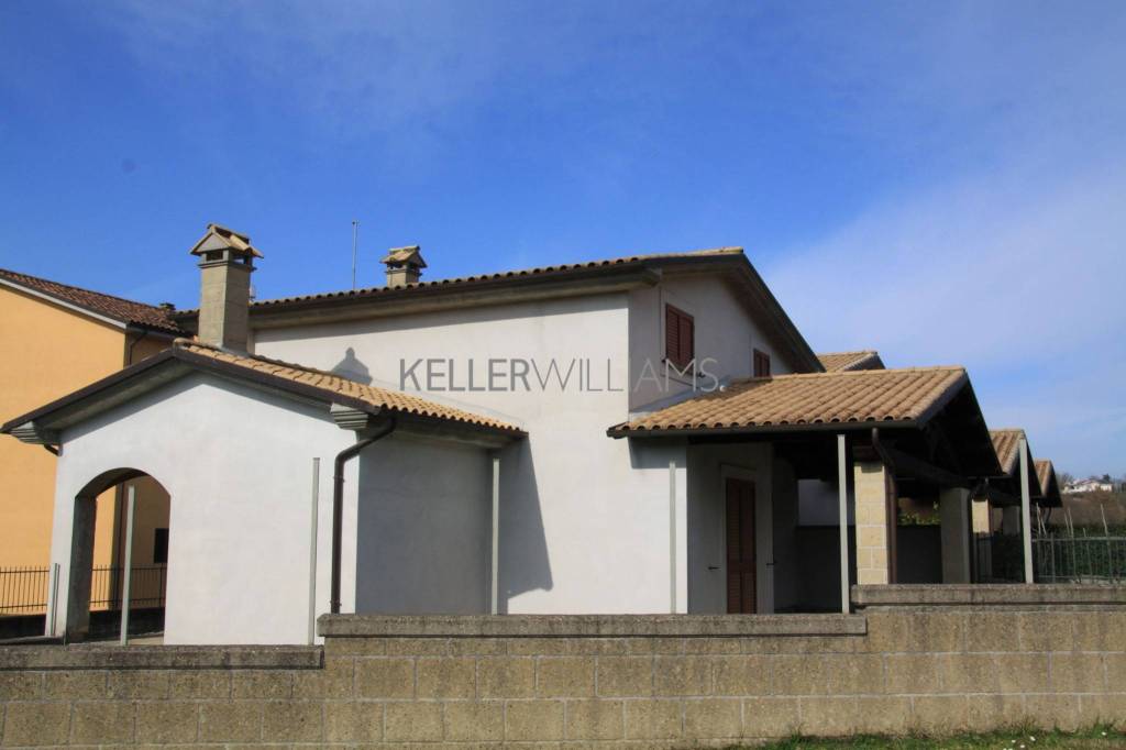 casa indipendente in vendita a Vasanello