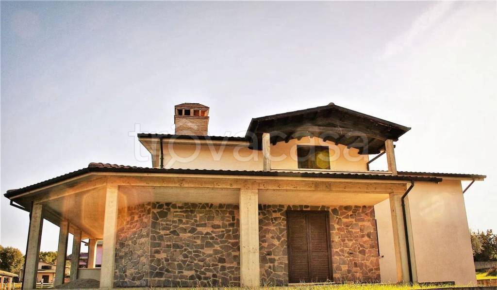 casa indipendente in vendita a Vasanello