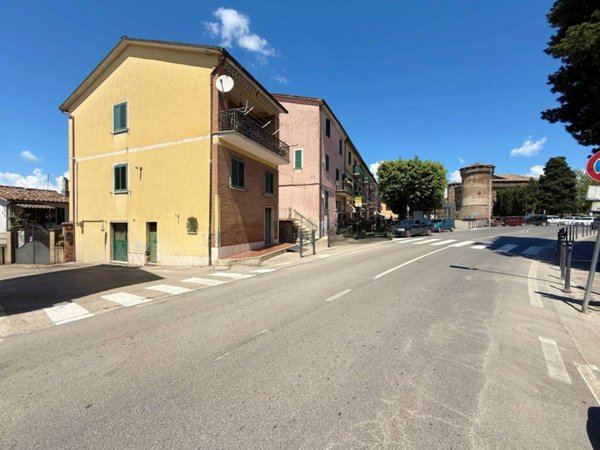 casa indipendente in vendita a Vasanello