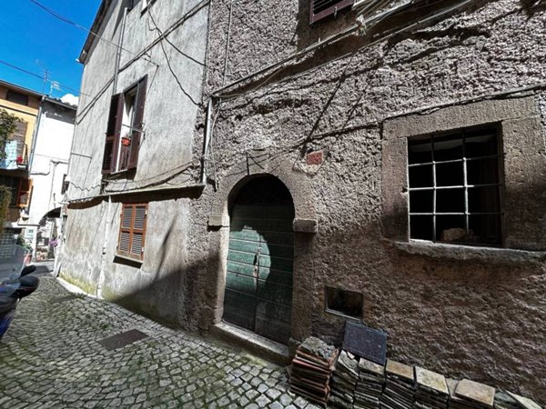 locale commerciale in vendita a Vasanello