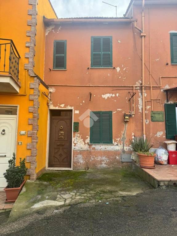 casa indipendente in vendita a Vasanello