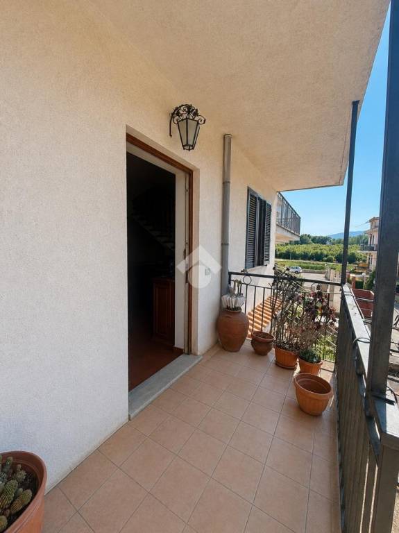 casa indipendente in vendita a Vasanello