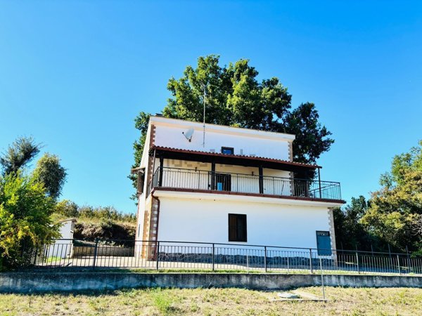 casa indipendente in vendita a Vasanello