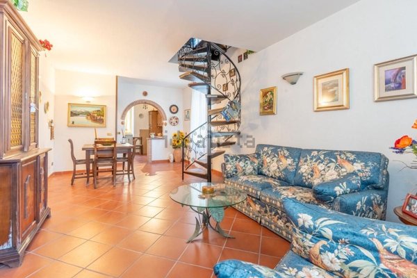 appartamento in vendita a Vejano