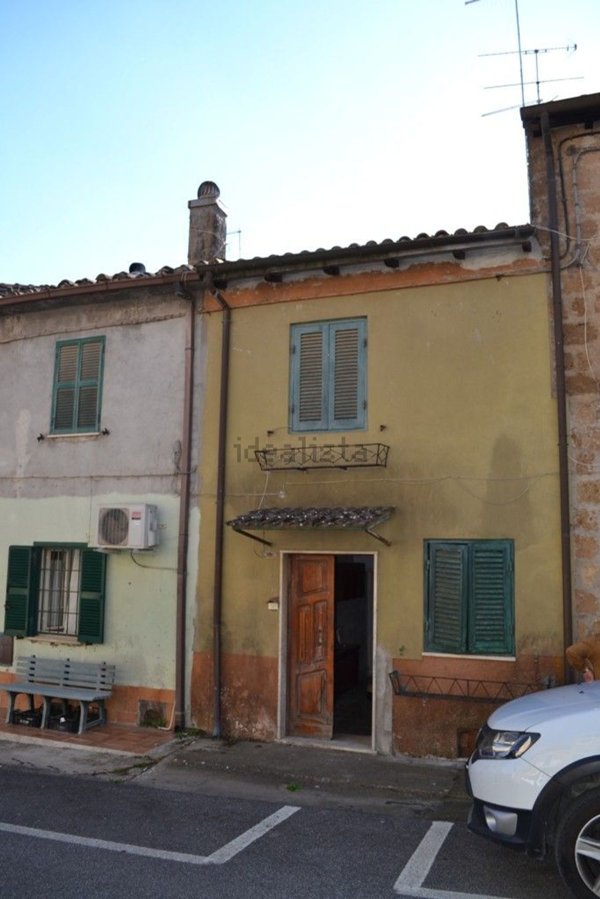 casa semindipendente in vendita a Vejano