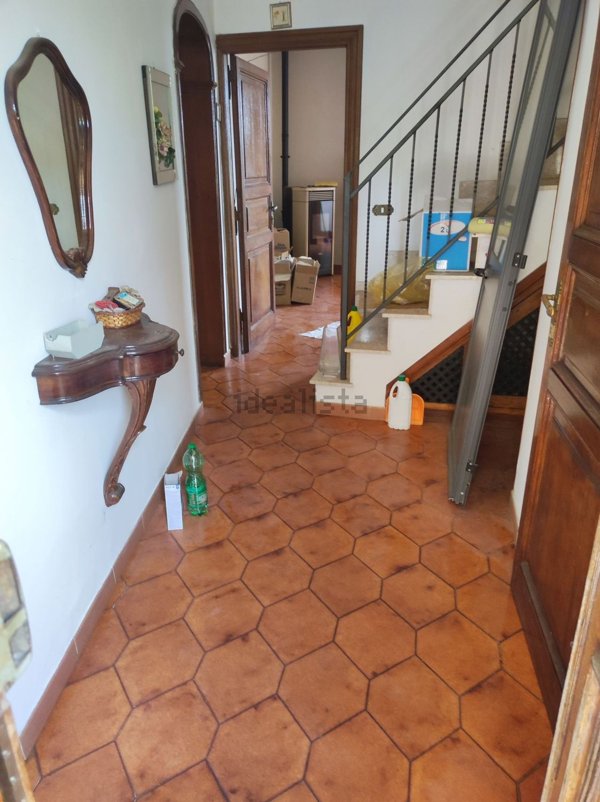 casa indipendente in vendita a Vejano