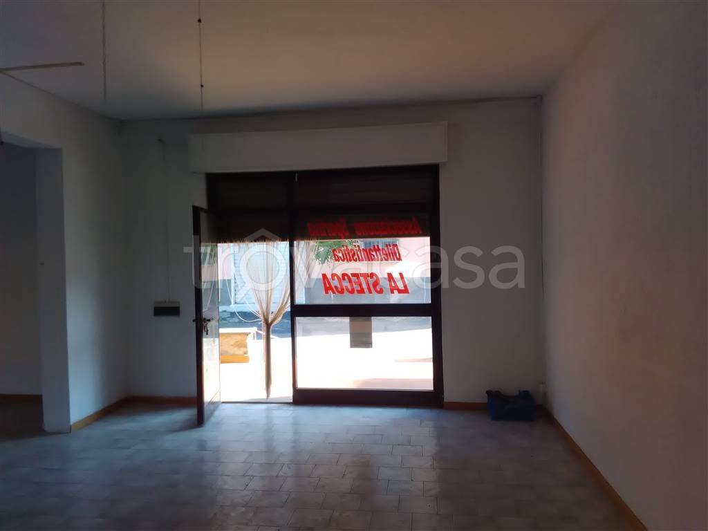 negozio in vendita a Vetralla