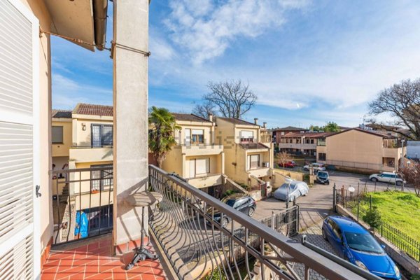 casa indipendente in vendita a Vetralla