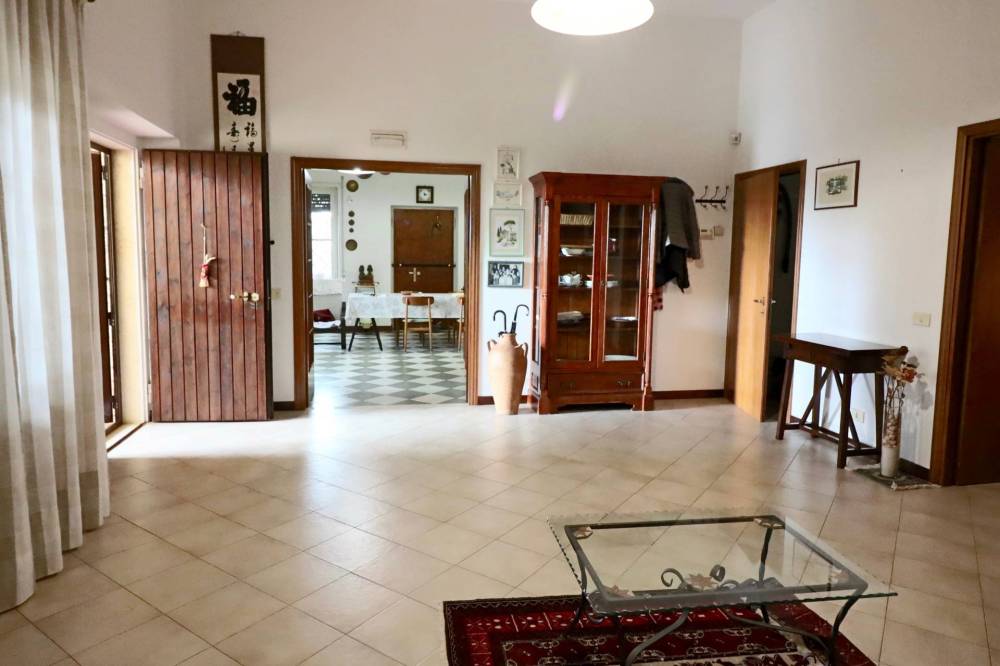 casa indipendente in vendita a Vetralla