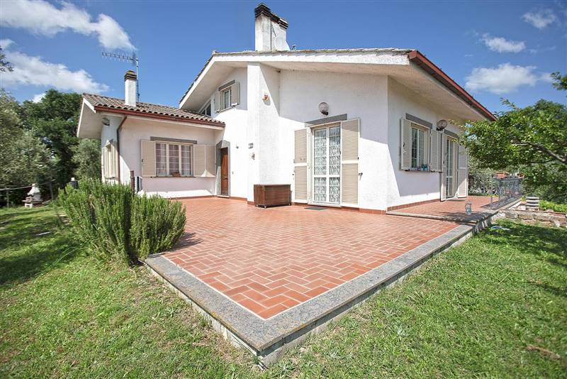 casa indipendente in vendita a Vetralla