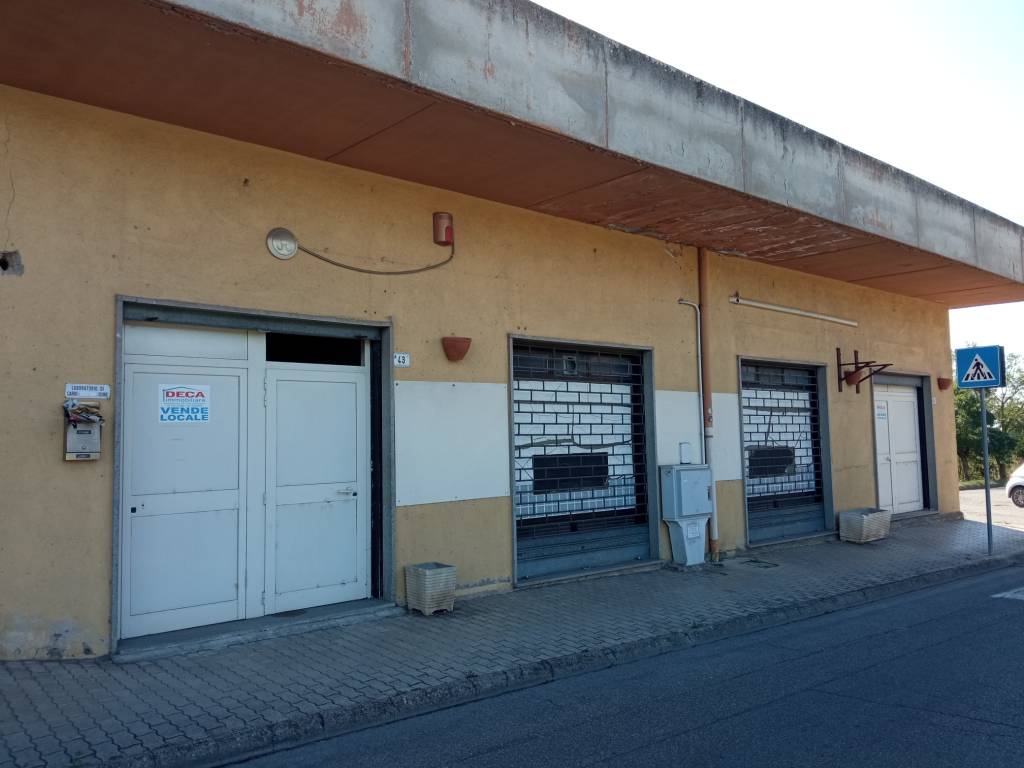 negozio in vendita a Vetralla