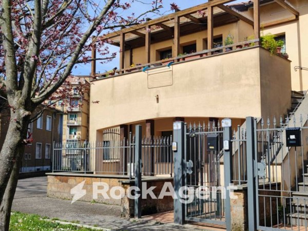 appartamento in vendita a Vetralla in zona Cura di Vetralla