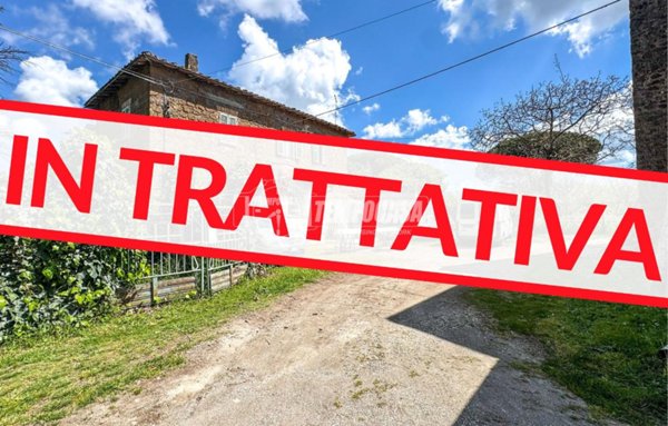 casa indipendente in vendita a Vetralla